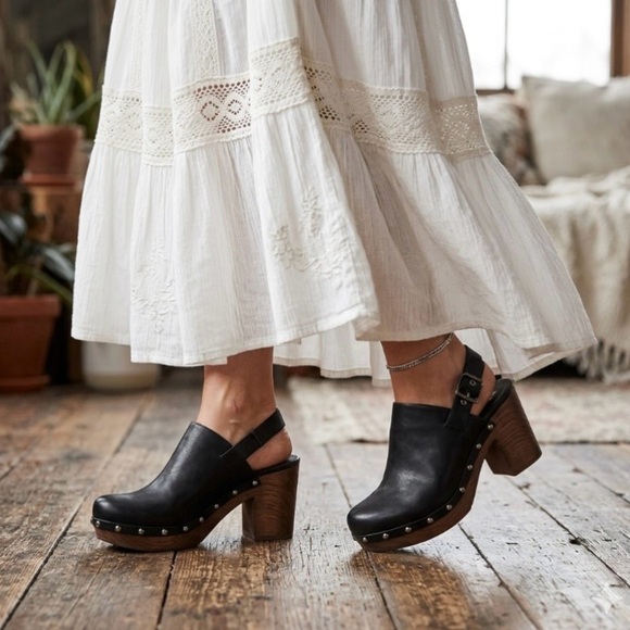 Kork-Ease Shoes - Kork-Ease Korks New Slingback Heel Clogs Black Studded Size 9 Vegan Leather